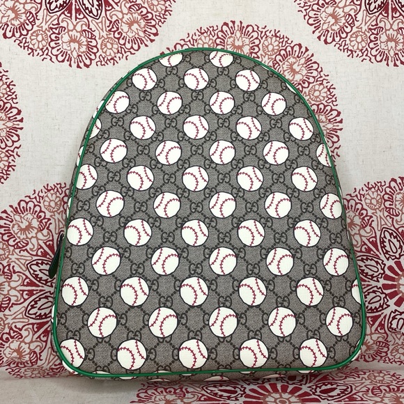 GUCCI 433578 Beige Baseball GG Supreme Backpack - Picture 2 of 11